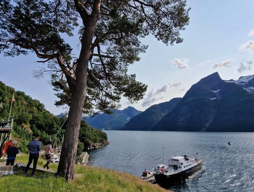 Ålesund-Trandal Fjord Tour With 2 Hours Stop at Trandal - Good To Know