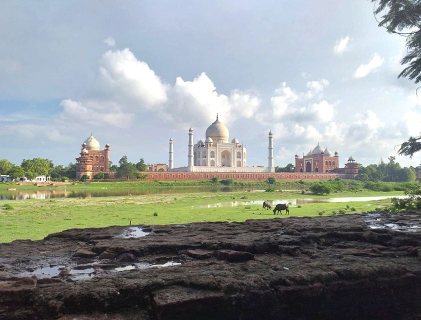 All Inclusive Agra Tour From Delhi By Express Train - Key Points