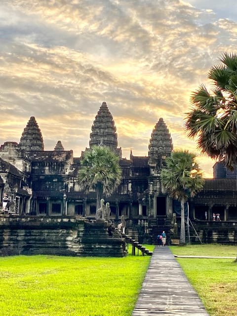 Angkor Wat Sunset Half Day Tour - Good To Know