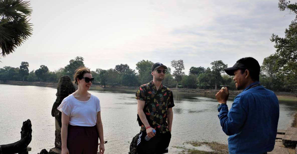 Angkor Wat: Tuk Tuk and Walking Tour - Overview of the Tour