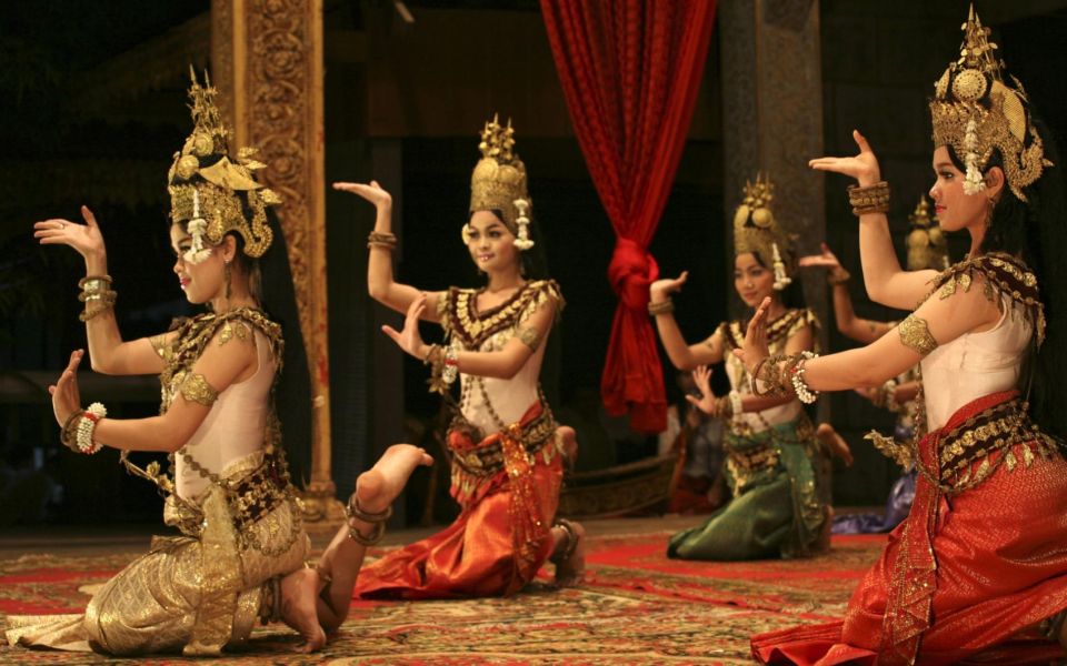 Apsara Dance Show With Dinner by Tuk-Tuk Roundtrip Transfer - Good To Know