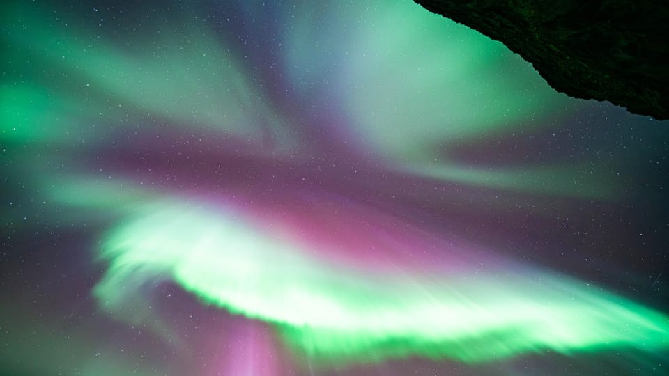 AURORA BOREAL Tour With Professional Photo From Reykjavik - Key Points