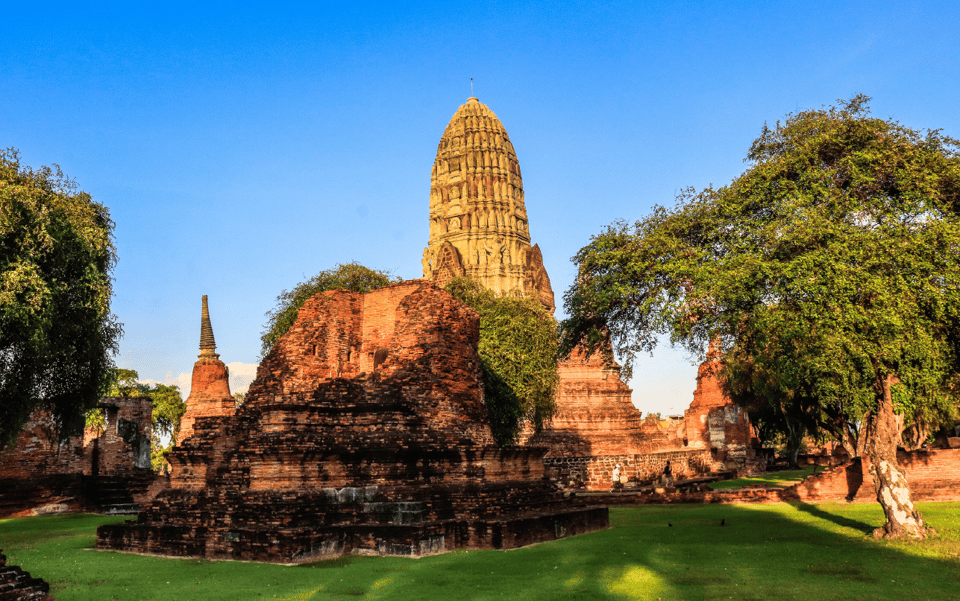 Ayutthaya: UNESCO Heritage Temples and Cafe Day Tour - Key Points