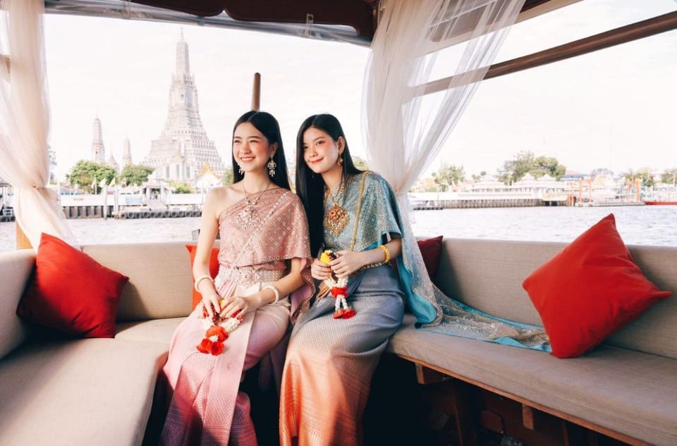 Bangkok: Supatra Cruise With Traditional Thai Costume - Key Points