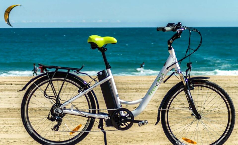 Barcelona 3 Hour Daily Electric Bike Tour - Key Points