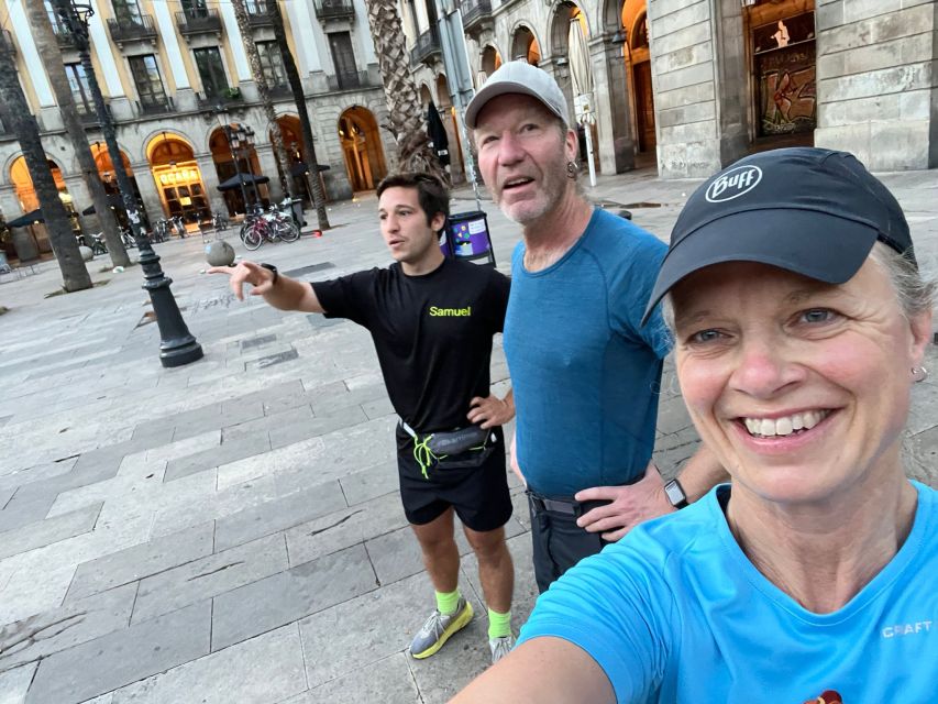 Barcelona: City Highlights Guided Running Tour - Key Points