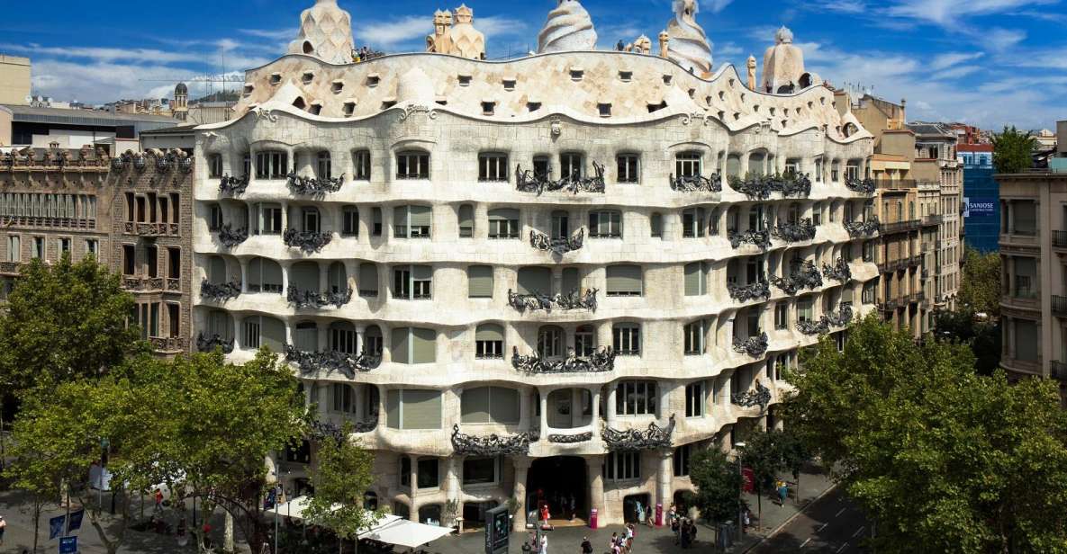 Barcelona: Fast Track La Casa Milà Tour - Key Points