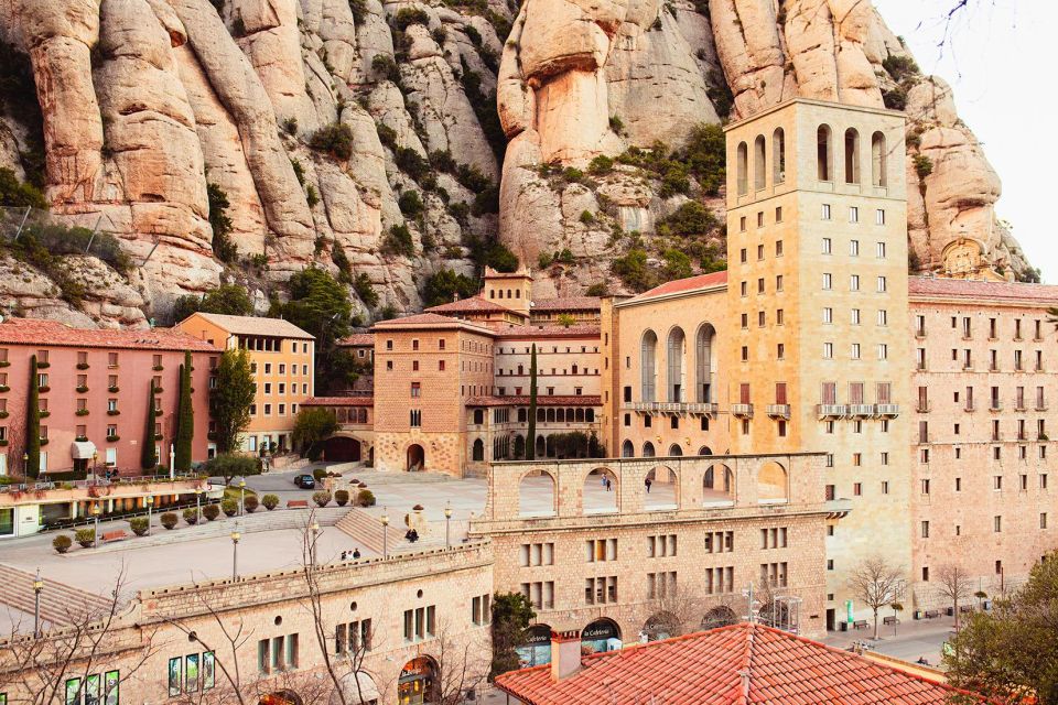 Barcelona: Half-Day Morning or Afternoon Montserrat Tour - Key Points