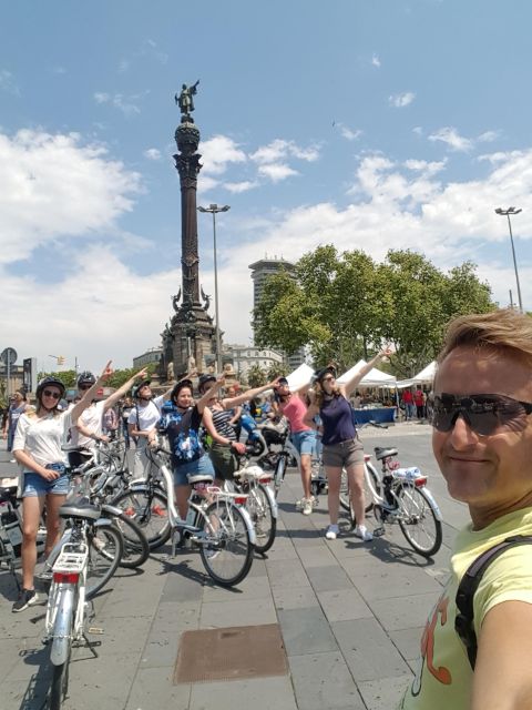 Barcelona Highlights Bike Tour - Key Points