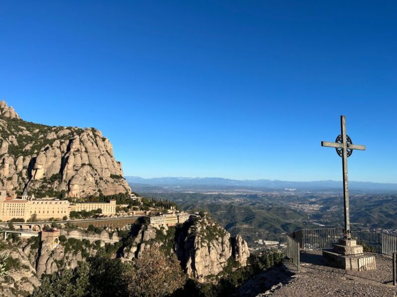 Barcelona: Montserrat Early Morning Tour With Pickup - Key Points