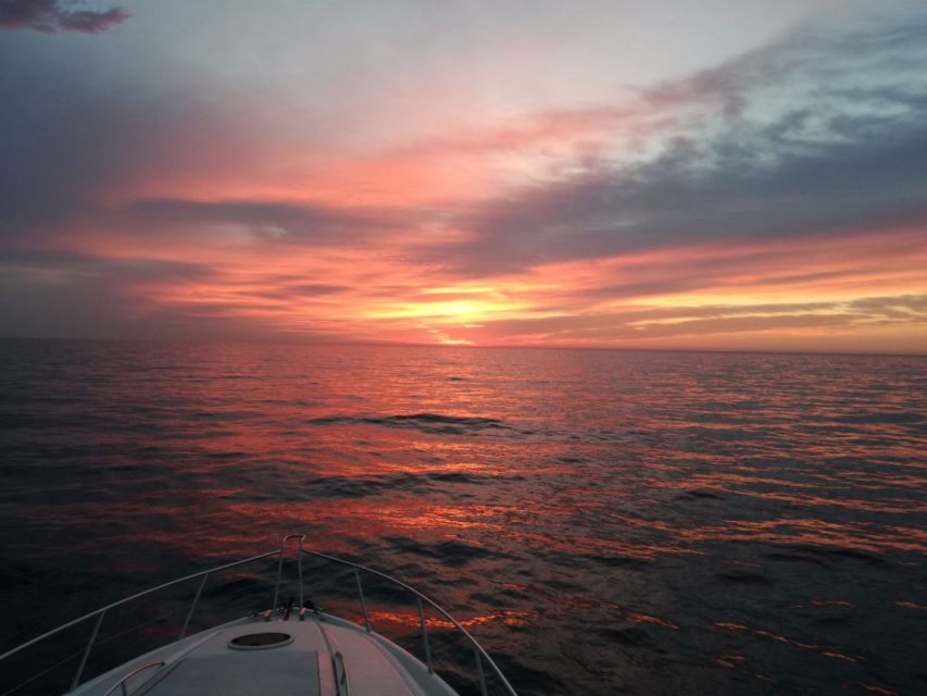 Barcelona Sunrise Sailing. The Best Start to Your Day - Key Points