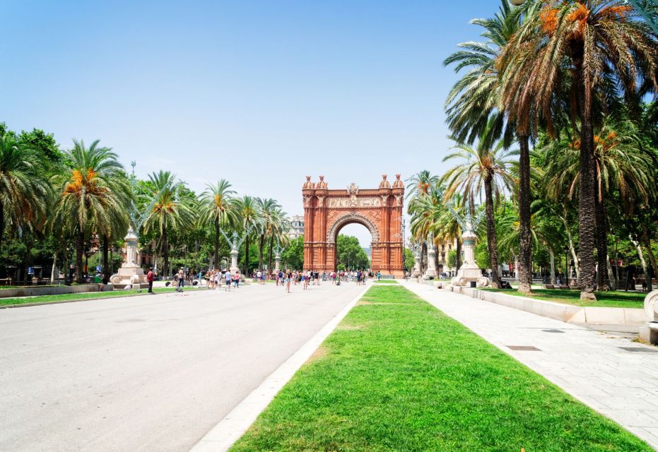 Barcelona: Walking Tour, Cable Car and Catamaran Cruise - Key Points