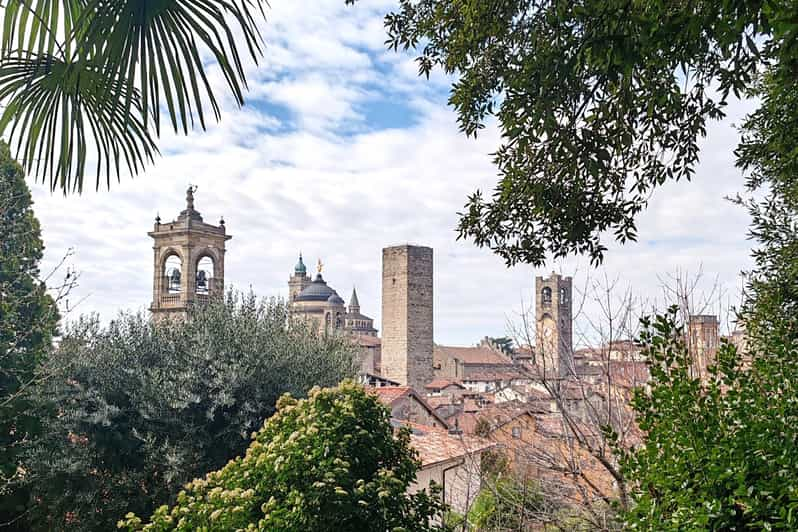 Bergamo: Upper Town Guided Tour With French-Speaking Guide - Key Points