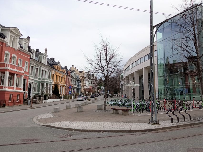 Bergen University District: A Self-Guided Audio Tour - Good To Know