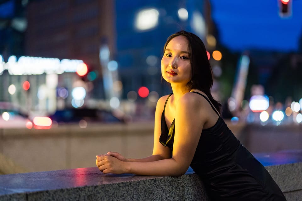 Berlin by Night: Private Photoshoot at Illuminated Cityscape - Key Points