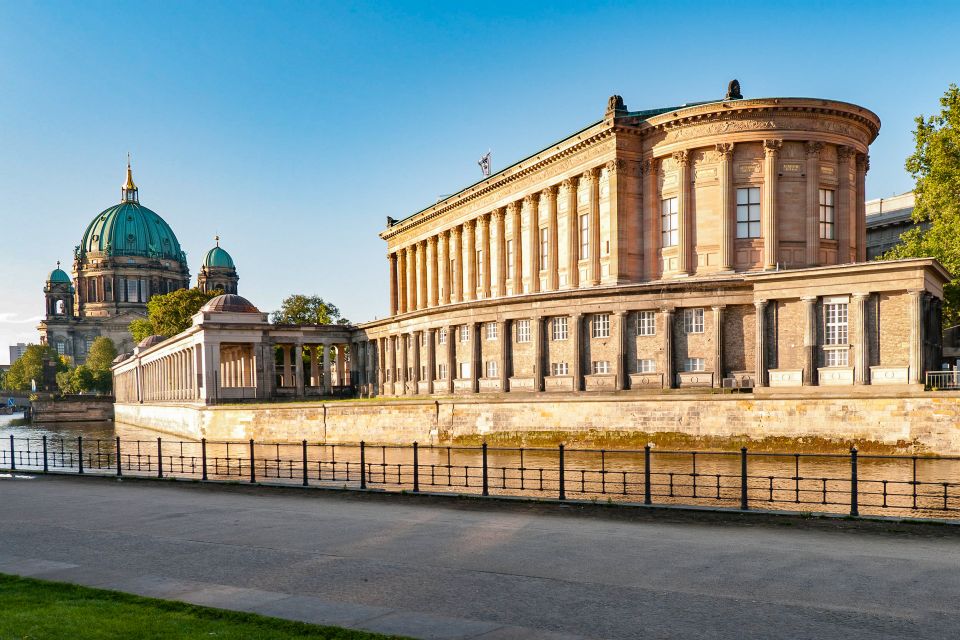 Berlin: Entry to the Old National Gallery - Key Points