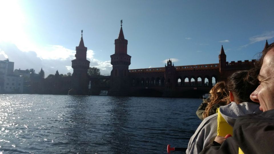 Berlin: Guided Tour by Canoe - Key Points