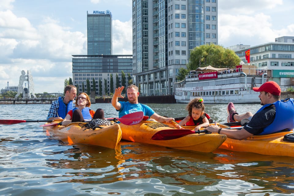 Berlin: Kayaking Tour Through East Berlin - Key Points