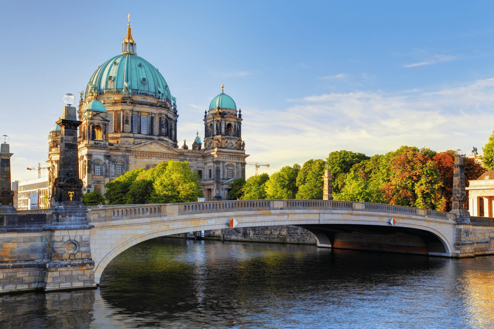 Berlin: Self-Guided Walking Tour Second World War & Cold War - Key Points