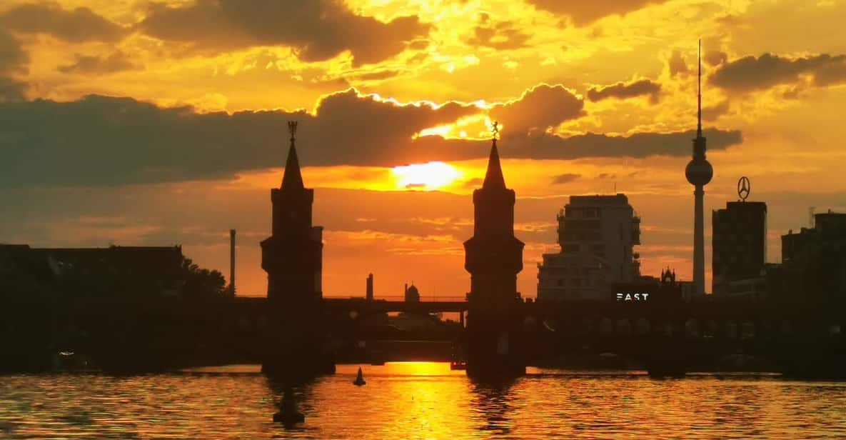 Berlin: Sunset Catamaran Cruise With Audio Guide - Key Points