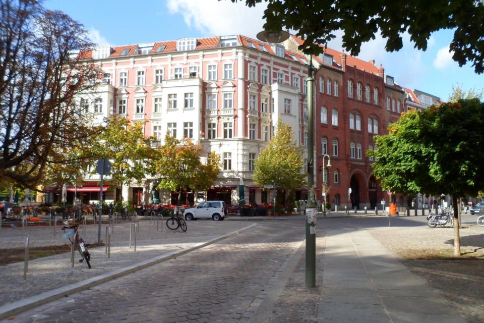 Berlin: Walking Tour of Prenzlauer Berg - Key Points