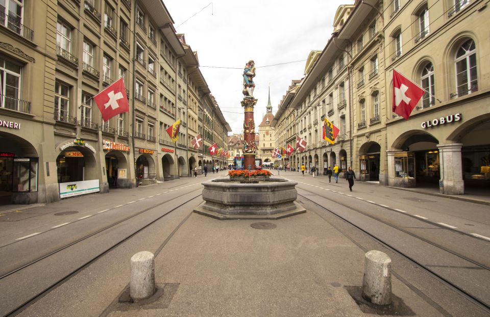 Bern: Private Exclusive Architecture Tour With Local Expert - Good To Know