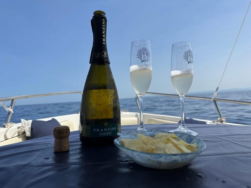 Boat Excursion Between Ognina and Acitrezza With Aperitif - Key Points