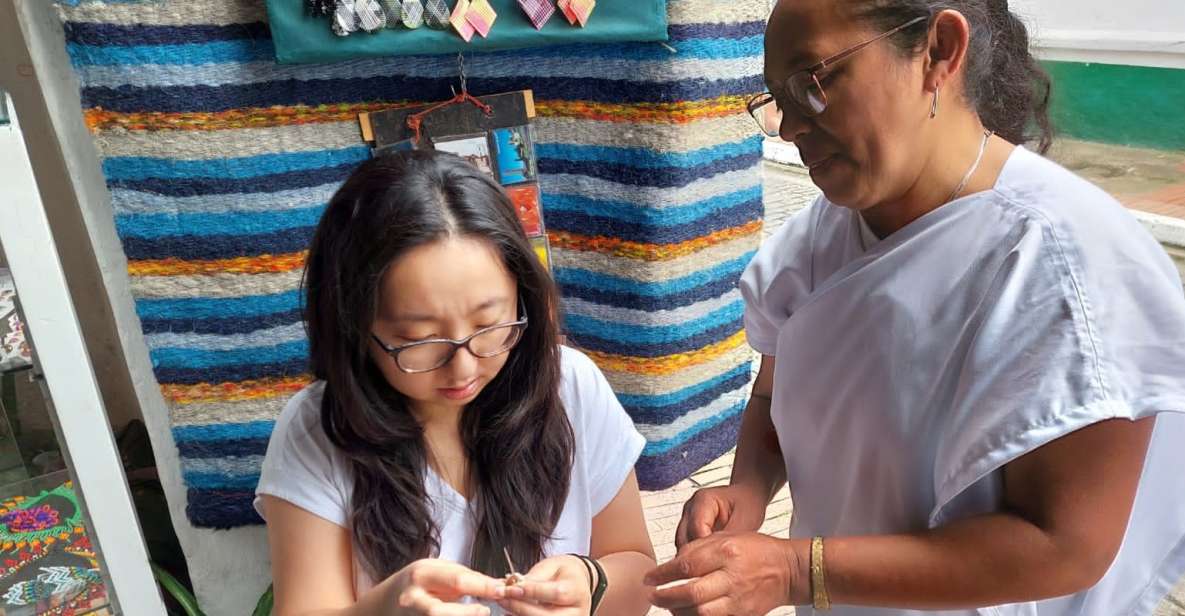 Bogotá: Traditional Colombian Bag Craft Workshop With Drink - Key Points