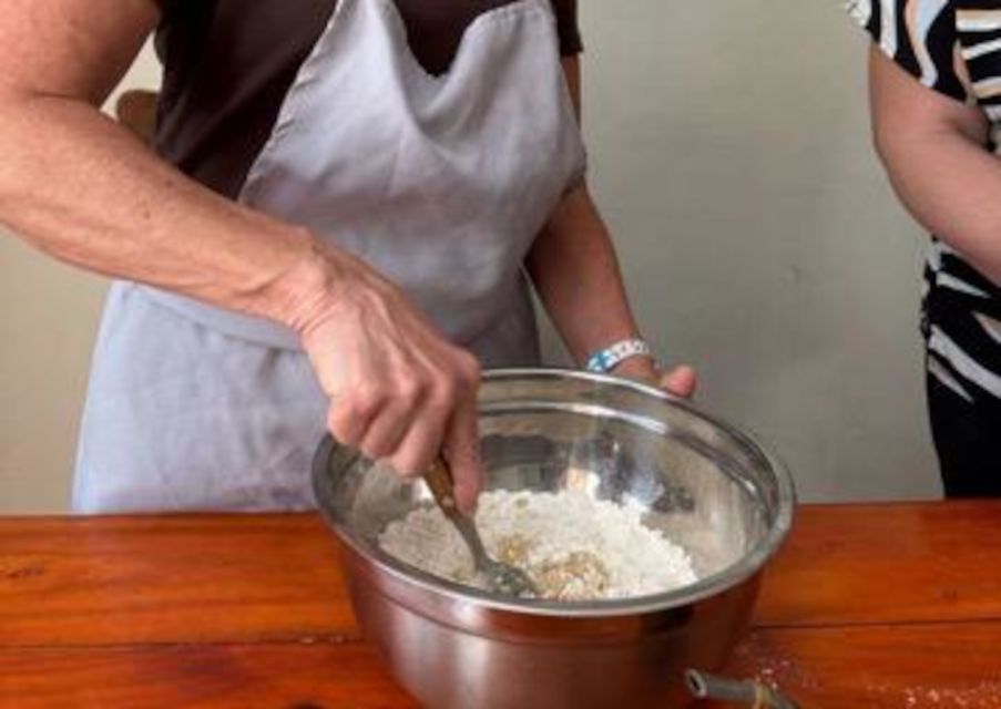 Buenos Aires: Empanadas and Alfajores Guided Cooking Class - Key Points