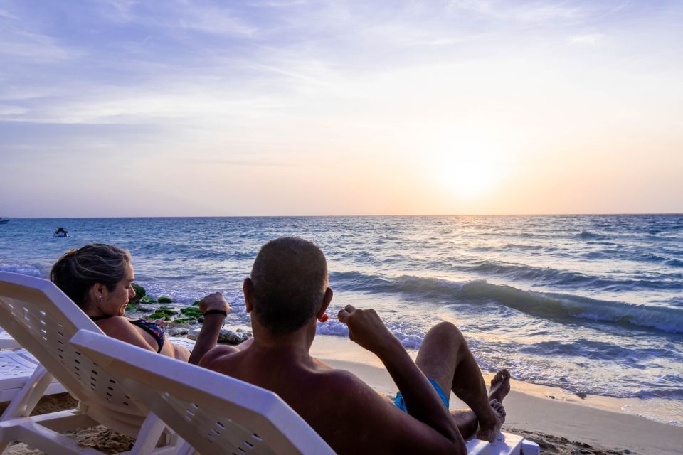 Cartagena: 5 Island Boat Tour With Night Bioluminescent Stop - Key Points