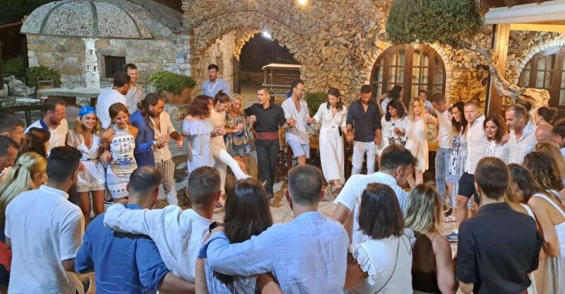 Chania: Cretan Folklore Dance Show With Dinner and Pickup - Key Points