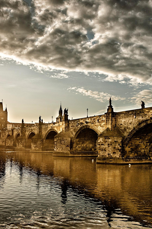 Charles Bridge & Lesser Town Walking Tour - Good To Know