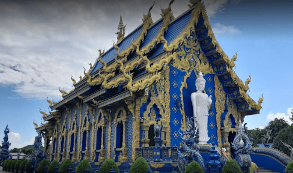 Chiang Rai: 3 Temples White+Blue+Black One Day Tour - Key Points