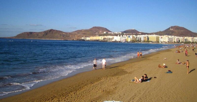 City Treasures Unveiled: 3.5-Hour Las Palmas Taxi and Walkin - Key Points