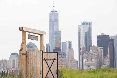 Collective Governors Island - Location and Accessibility