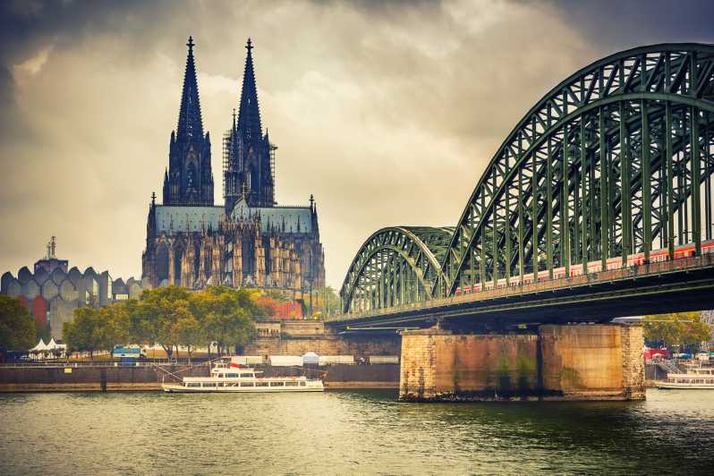 Cologne: Highlights App Guided Tour With Puzzles - Tour Overview