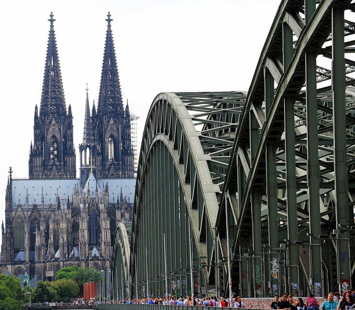 Cologne Private Guided City Highlights Tour - Key Points