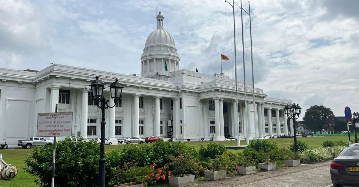 Colombo: Guided City Tour With Entry Tickets - Good To Know