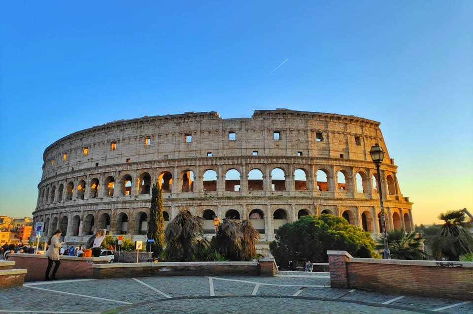 Colosseum, Roman Forum & More Walking Tour + 3D Experience - Key Points