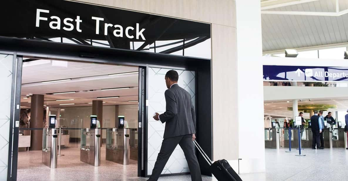 Danang: Fasttrack in Danang Intl. Airport (opt: Transfer) - Key Points