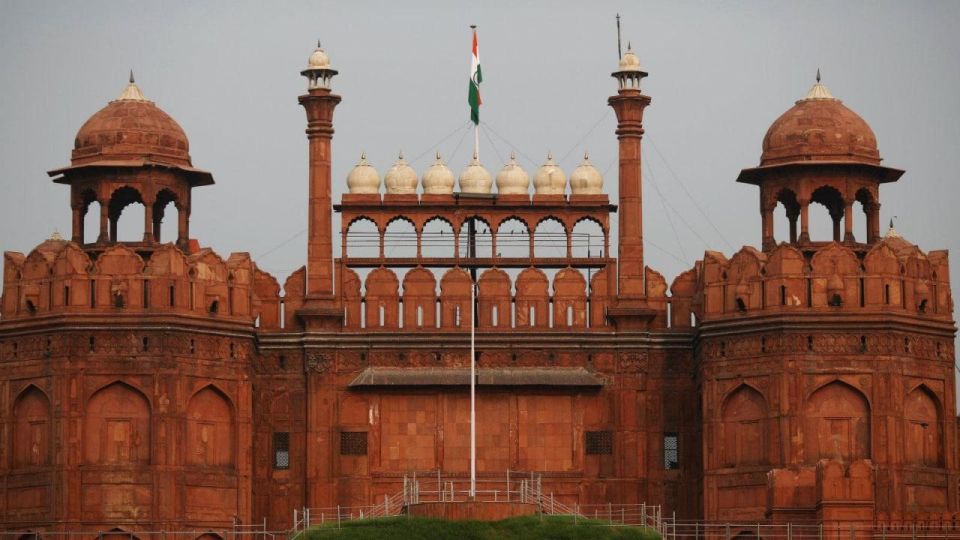 Delhi: Old and New Delhi City Private Guided Day Trip - Overview of the Tour