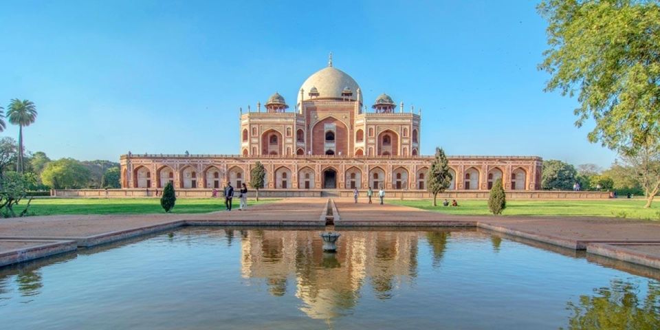 Delhi Tour Guide and Cab for 1 Day - Key Points