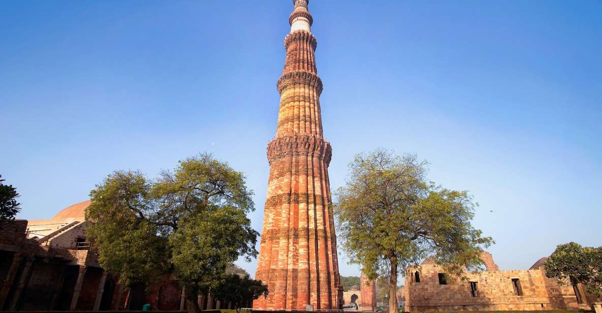 Delhi:Old & New Delhi Private Guided Day Trip With Transfers - Key Points