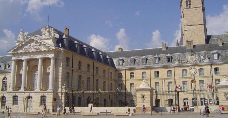 Dijon Private Guided City Tour - Key Points