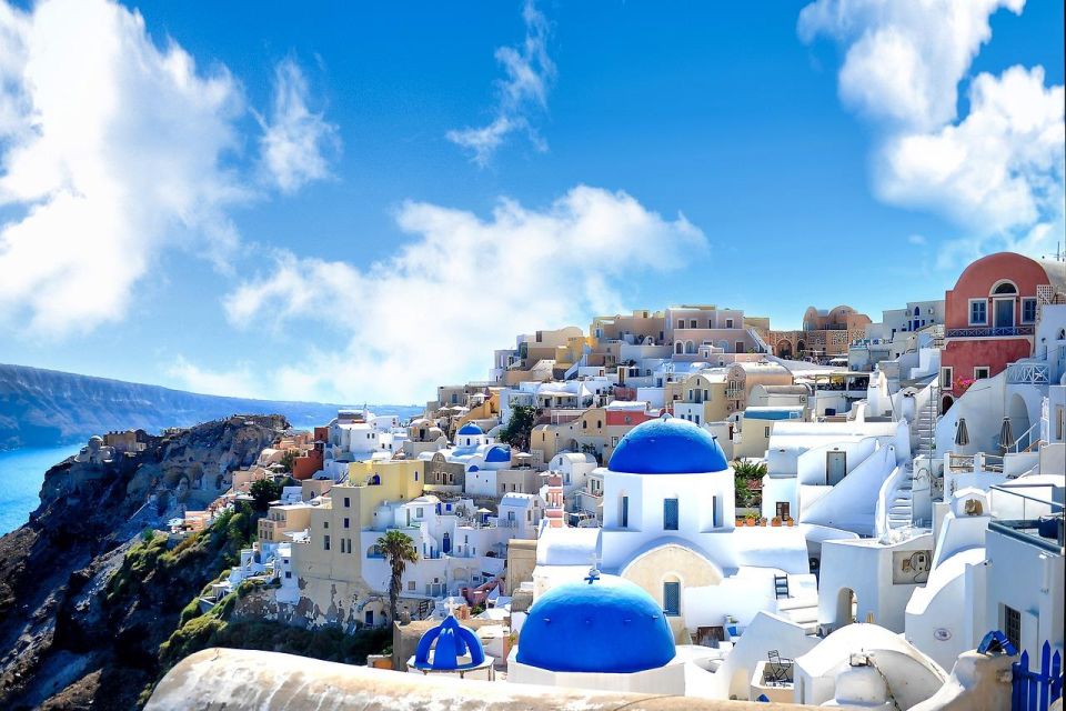 Discover Santorinis Instagram Gems - Key Points