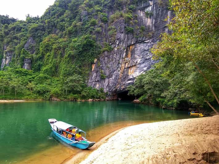 Discovery of Amazing Dark Cave and Phong Nha Cave - Key Points