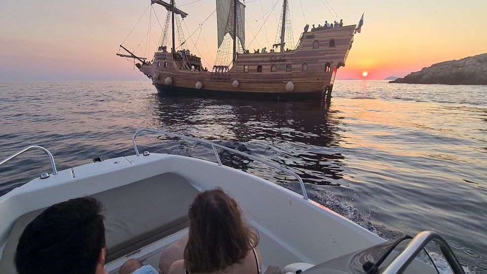 Dubrovnik: Sunset Tour With Panorama Of City Walls - Good To Know