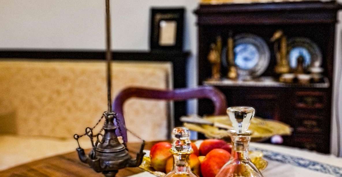 Dubrovnik: Walking Tour and Liquor Tasting in Private Palace - Tasting Experience