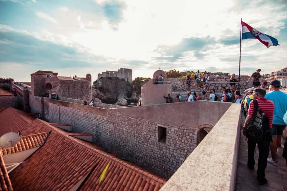 Dubrovnik: Walls and Wars Walking Tour - Good To Know