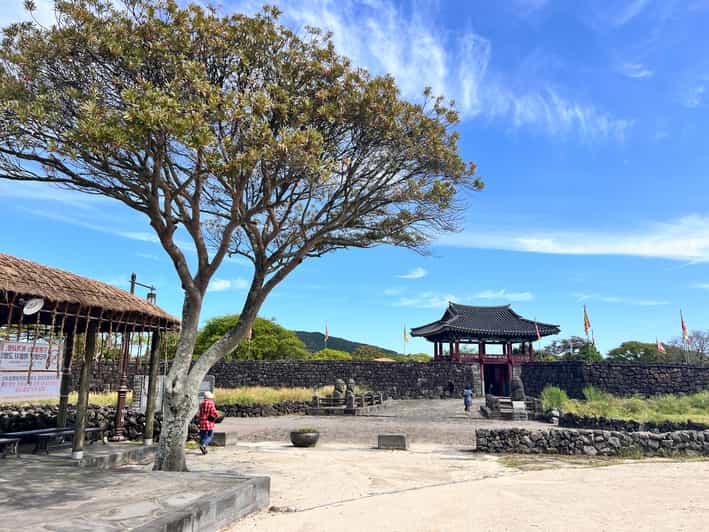 East of Jeju Island Bus Tour From Seogwipo City, Jeju Island - Key Points
